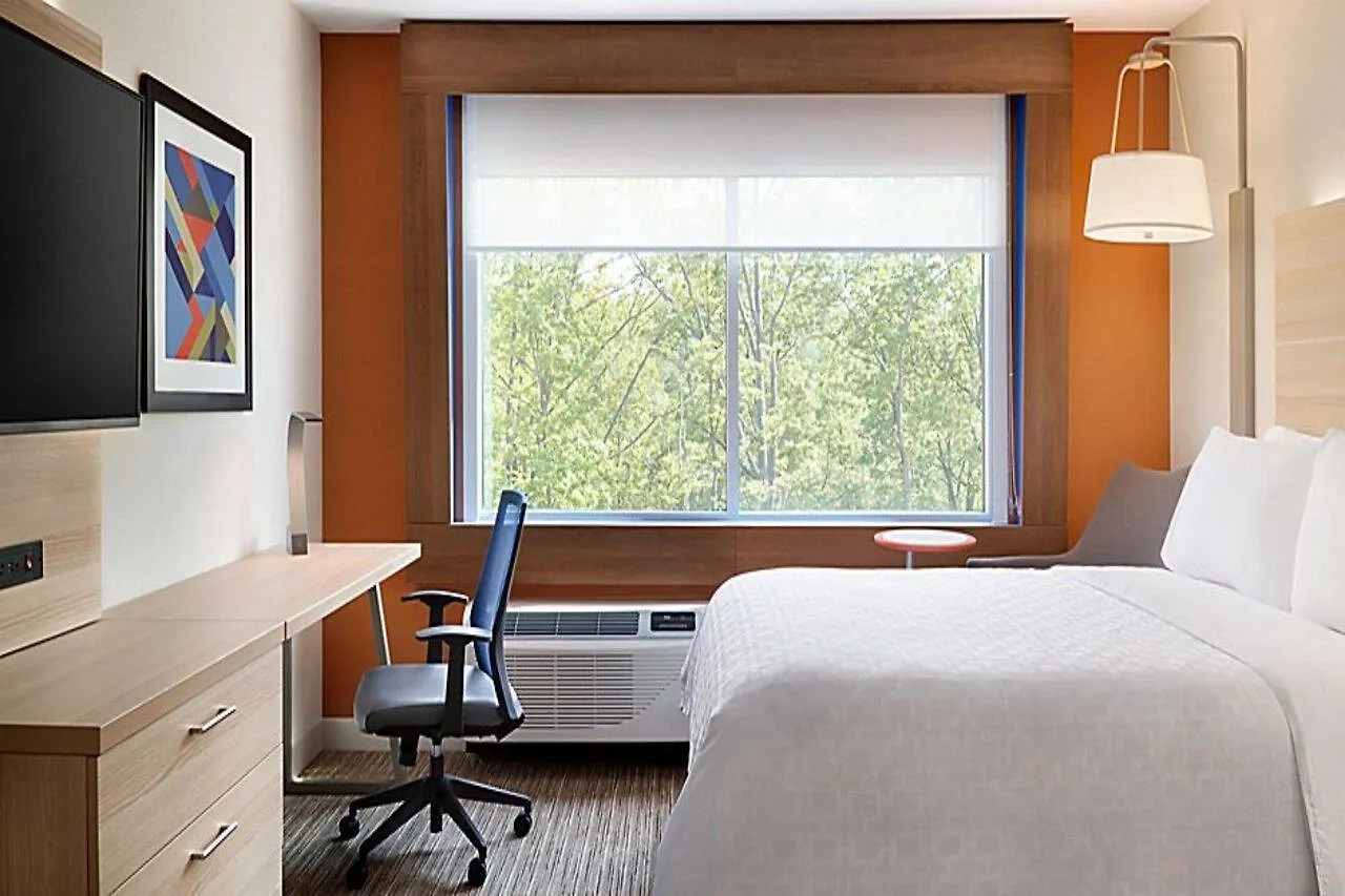 Hotel Holiday Inn Express & Suites - Savannah W - Chatham Parkway By Ihg